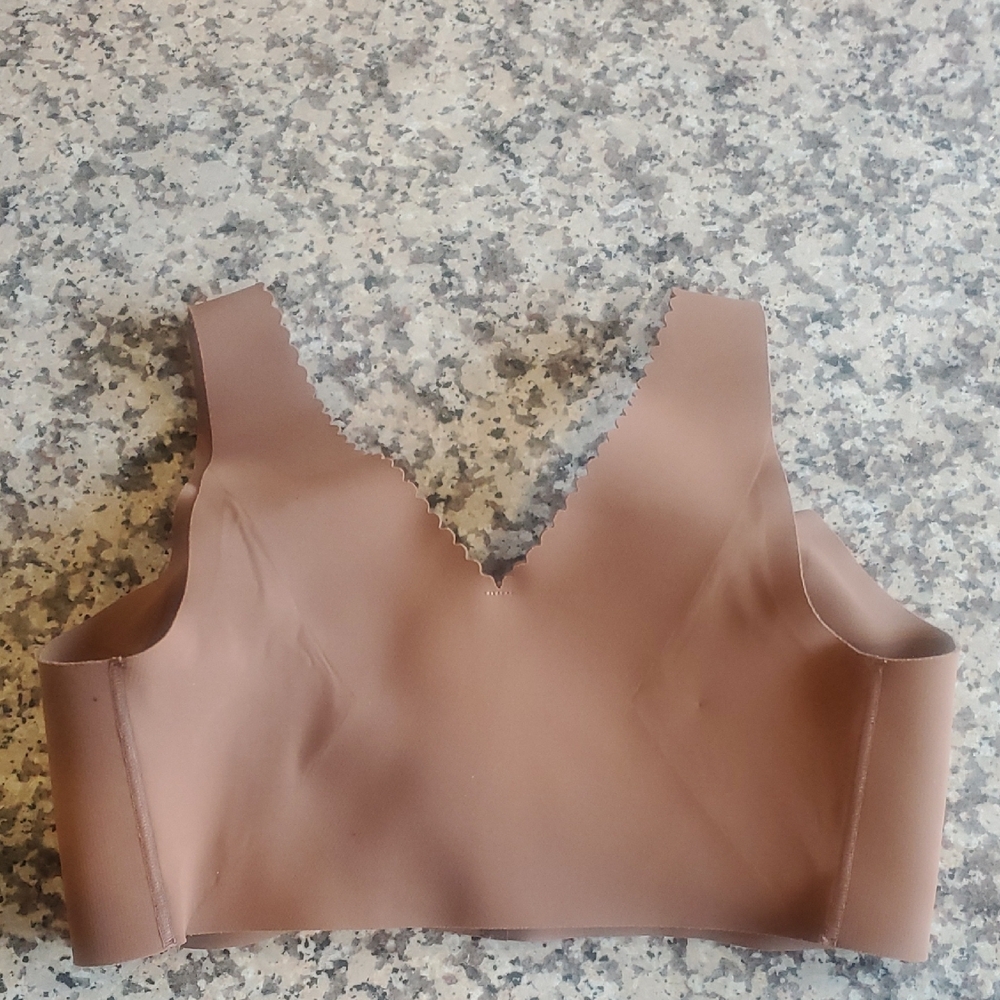 Seamless Brown Wireless Bra - Picture 5 of 5